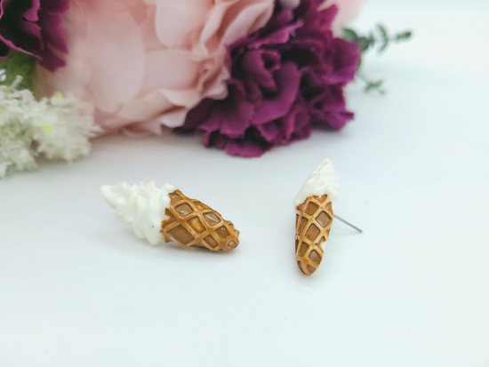 Preview: Große Vanille Waffel Eis Ohrstecker